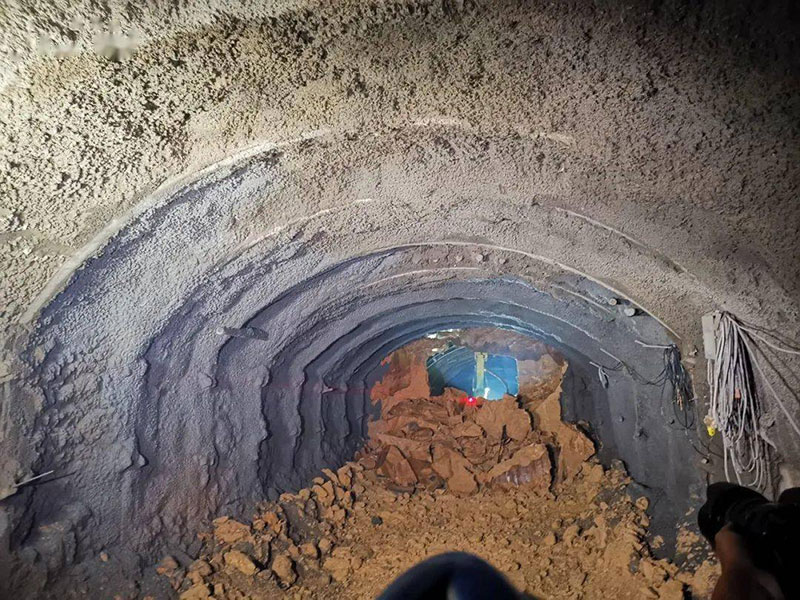 井下装载机在矿山开采中的运用